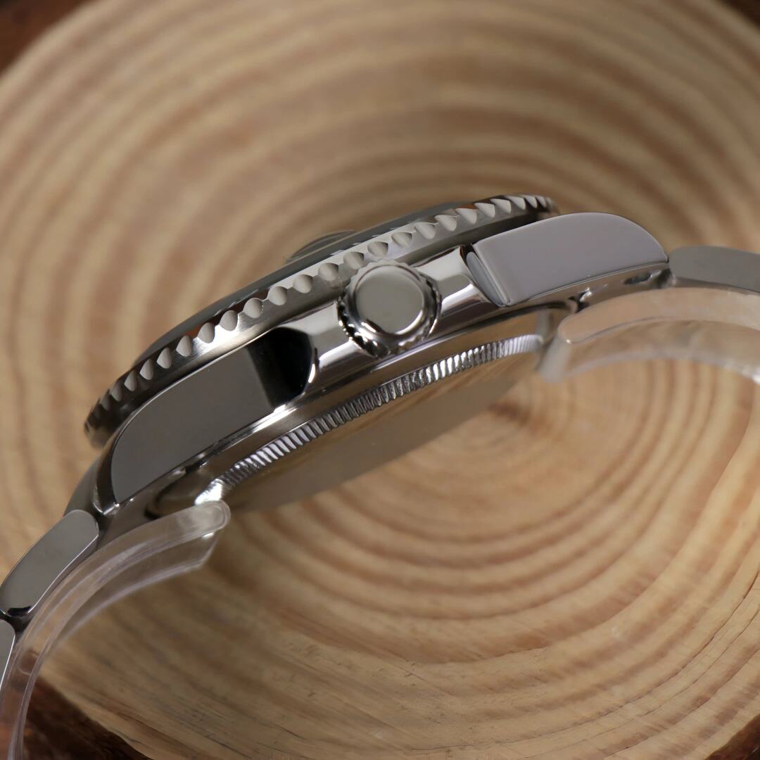 SeikoMod Submariner Hulk