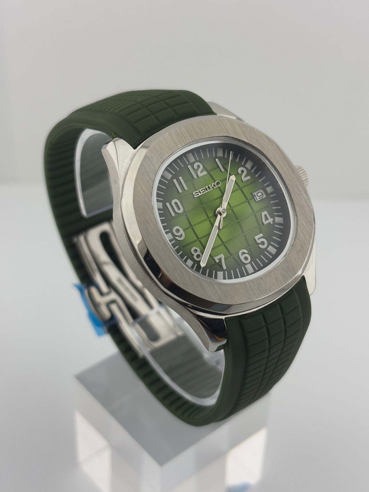 SeikoMod Aquanaut Green